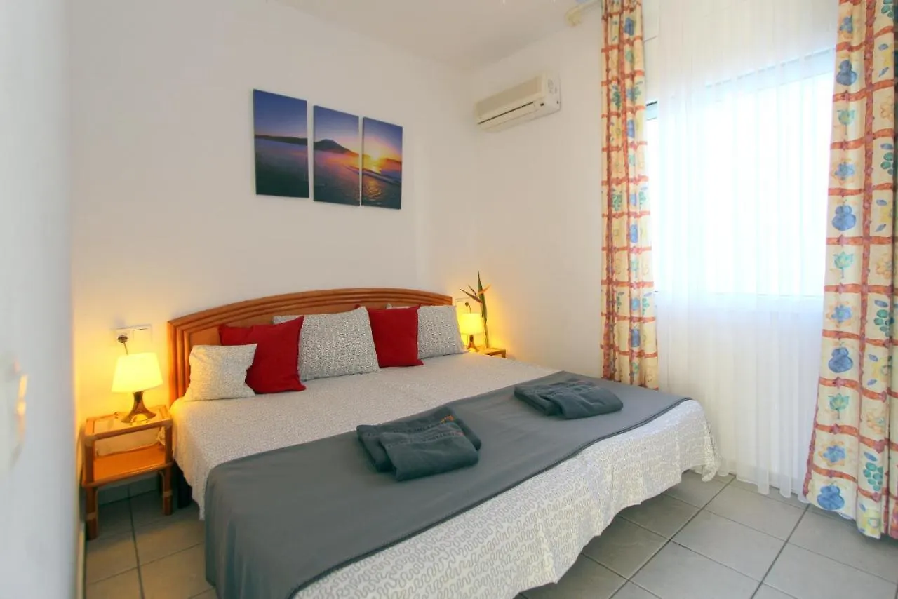 Leon Inmo Apartment Denise - 10414 Empuriabrava 0*,  İspanya