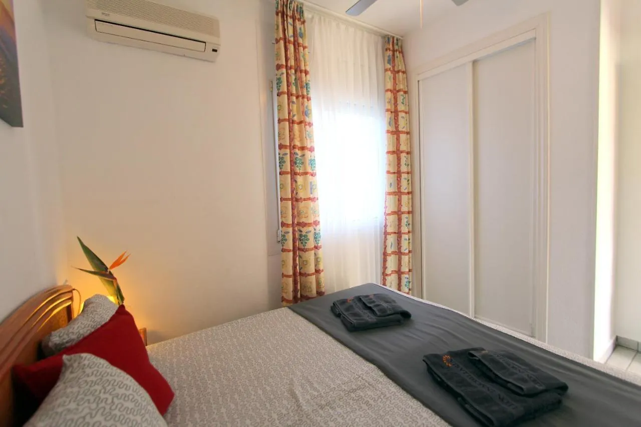 Leon Inmo Apartment Denise - 10414 Empuriabrava İspanya